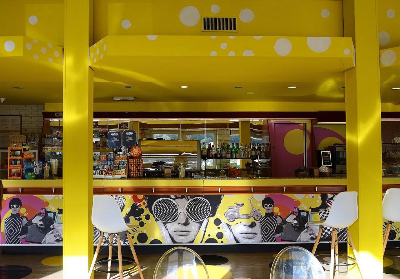 Lh Hotel Arca Street Art Spoleto Esterno foto