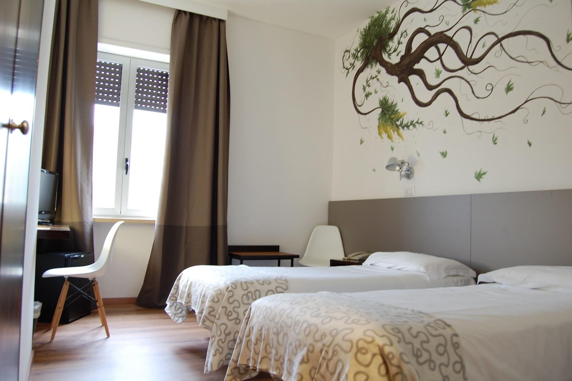 Lh Hotel Arca Street Art Spoleto Esterno foto