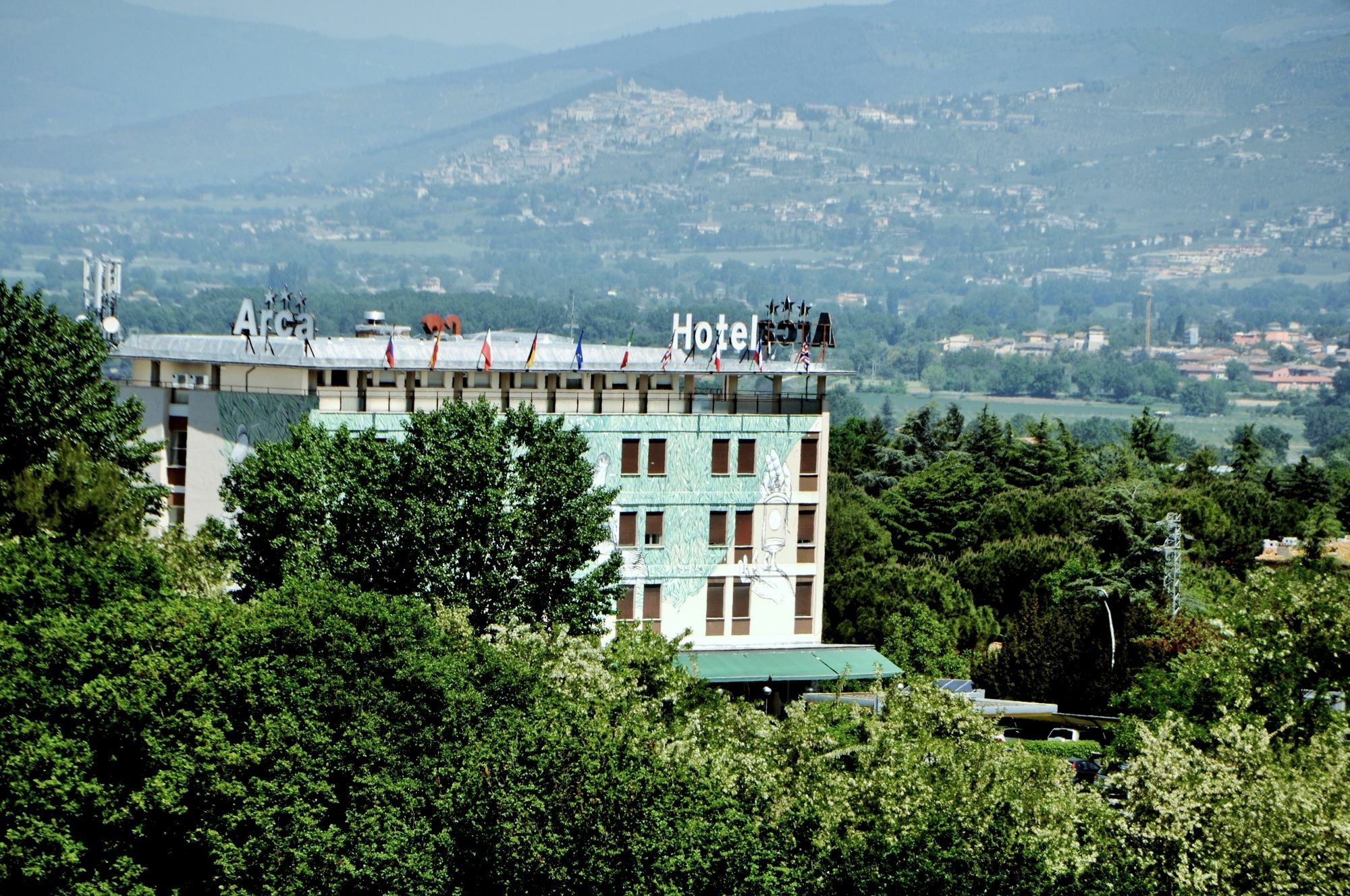 Lh Hotel Arca Street Art Spoleto Esterno foto